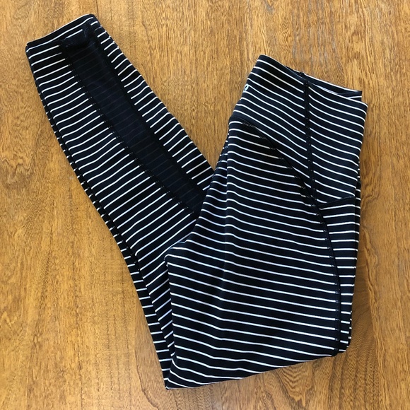 lululemon athletica Pants - Lululemon Leggings Train Times